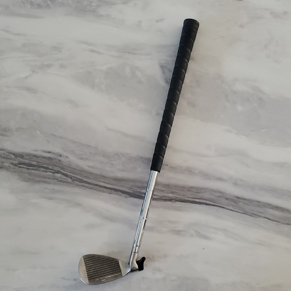 Unique, Rare, Compact All-in-One Golf Club
